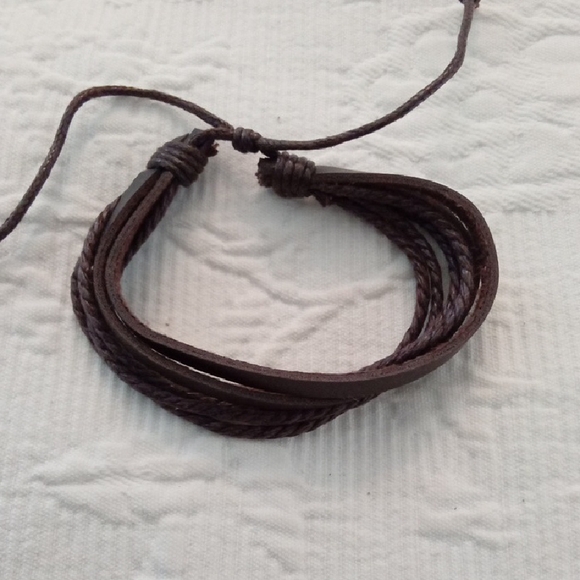 Vintage Multilayer Adjustable Brown Leather and Stretch Wood Bead Bracelet Set - Picture 5 of 6